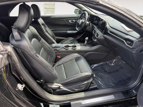 Certified 2025 Ford Mustang Premium image 19