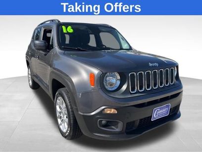 Used 2016 Jeep Renegade Latitude w/ Cold Weather Group