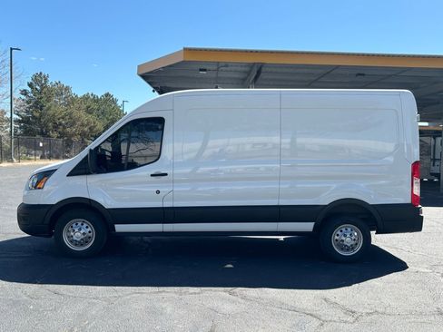 Used 2023 Ford Transit 250 Medium Roof AWD w/ Load Area Protection Package image 6