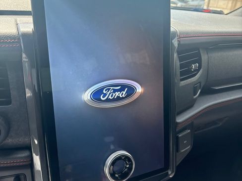 Used 2023 Ford Expedition Limited RWD image 8