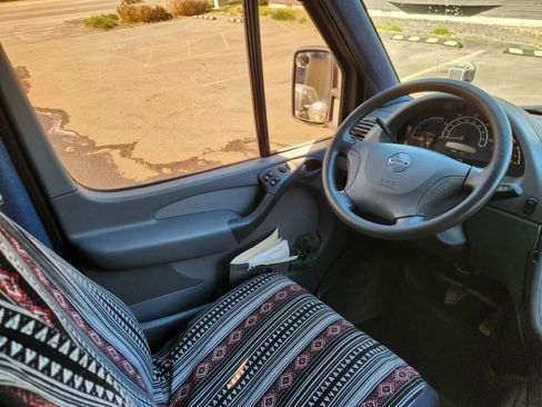 Used 2006 Dodge Sprinter 2500 w/ PWR Convenience Group RWD image 44