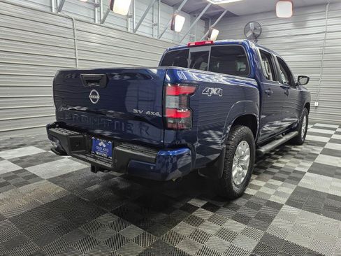 Used 2022 Nissan Frontier SV w/ SV Premium Package AWD/4WD image 5