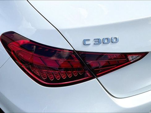 Used 2022 Mercedes-Benz C 300 4MATIC Sedan image 19