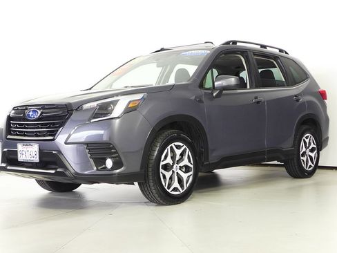 Certified 2023 Subaru Forester Premium AWD/4WD image 2