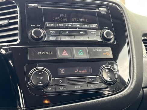 Used 2016 Mitsubishi Outlander ES FWD image 13