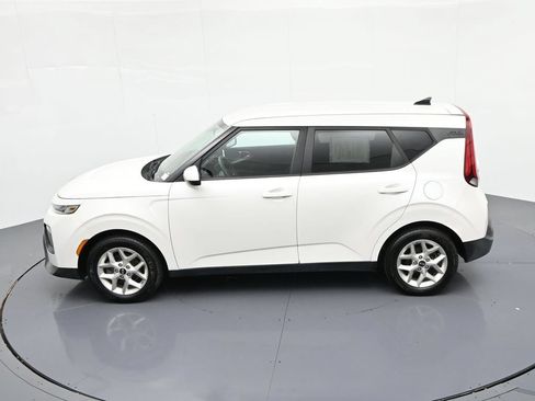Used 2021 Kia Soul S FWD image 17