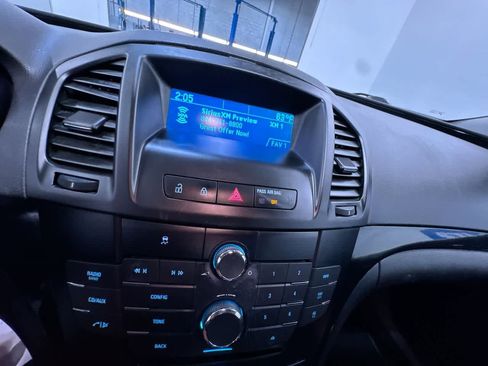 Used 2011 Buick Regal CXL image 23