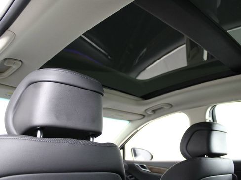 Used 2025 Genesis G80 2.5T Advanced image 23