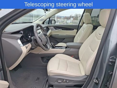 Used 2023 Cadillac XT6 Premium Luxury image 18