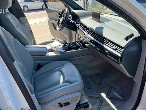 Used 2018 Audi Q7 3.0T Premium Plus w/ Premium Plus Package AWD/4WD image 11