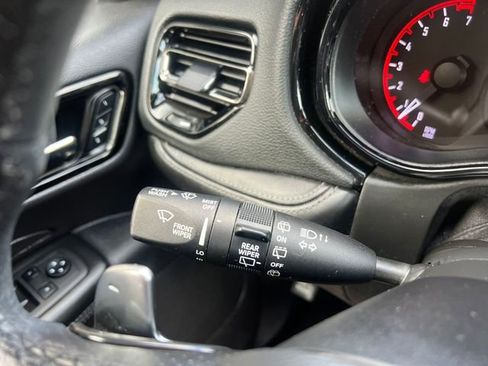 Used 2022 Dodge Durango GT image 29