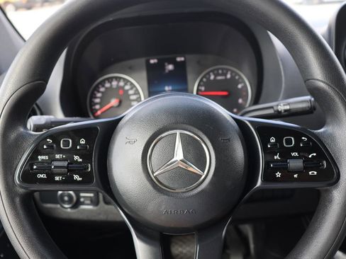 Used 2020 Mercedes-Benz Sprinter 3500 image 29