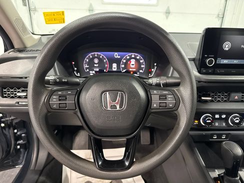 Used 2024 Honda Accord EX image 30
