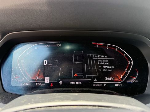 Used 2019 BMW X5 xDrive40i w/ Convenience Package AWD/4WD image 17