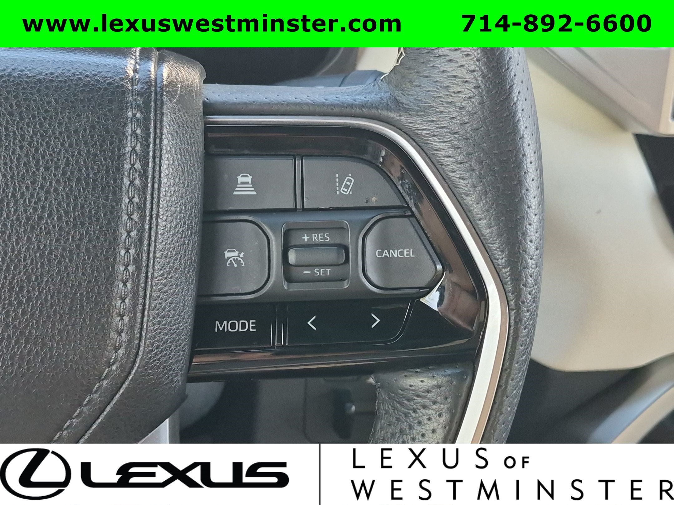 Used 2023 Toyota Sequoia Capstone AWD/4WD image 25