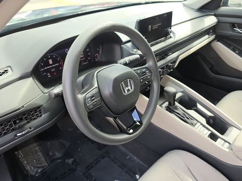 Certified 2025 Honda Accord LX image 17