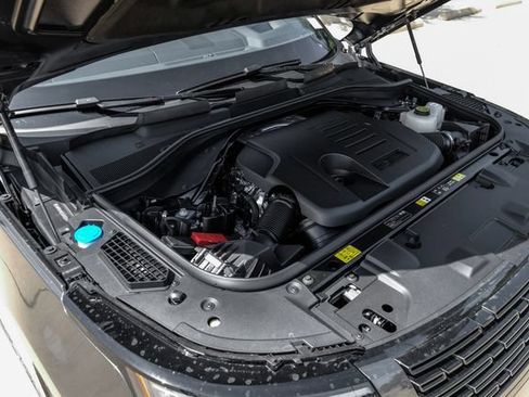 New 2026 Land Rover Range Rover Long Wheelbase SE AWD/4WD image 65