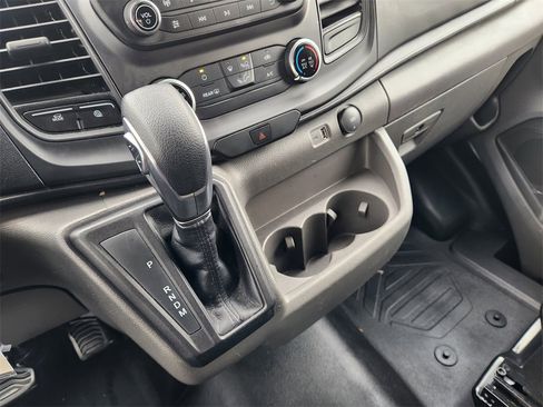 Used 2024 Ford Transit 250 148 Medium Roof w/ Load Area Protection Package image 22