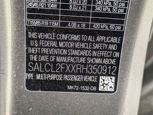 Used 2024 Land Rover Discovery Sport Dynamic SE image 22