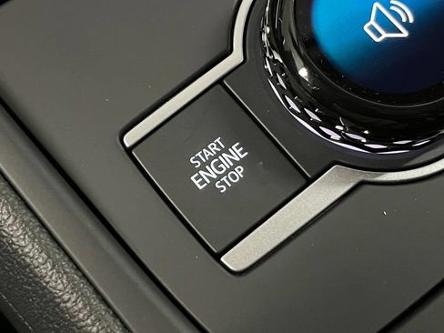 New 2026 Volkswagen Tiguan SE AWD/4WD image 17