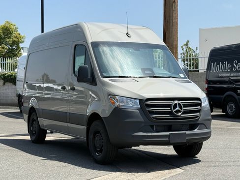 New 2026 Mercedes-Benz Sprinter 2500 image 5