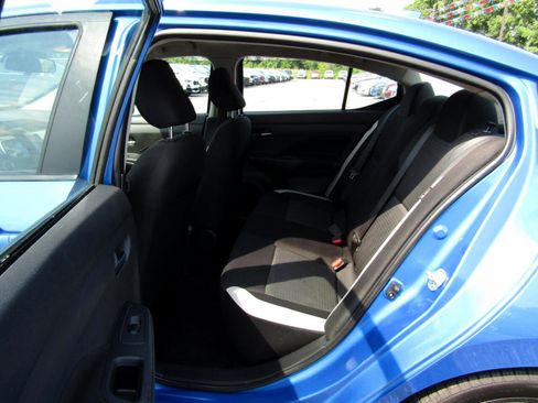 Used 2021 Nissan Versa SV image 14