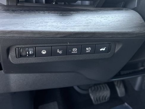Used 2023 Nissan Ariya FWD image 21