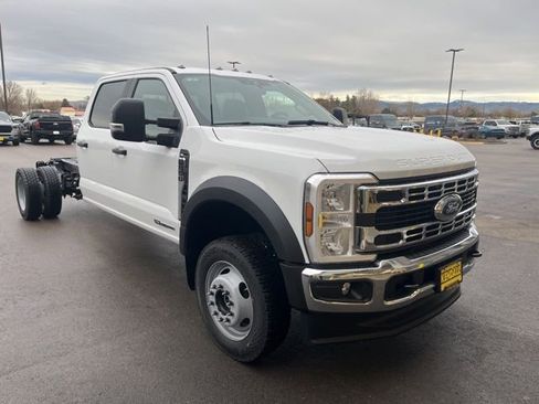 New 2026 Ford F550 4x4 Crew Cab image 13