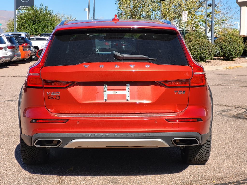 Used 2020 Volvo V60 T5 Cross Country w/ Protection Package Premier AWD/4WD image 6