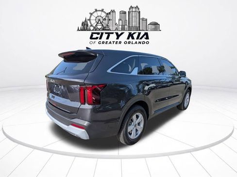 New 2026 Kia Sorento LX FWD image 6