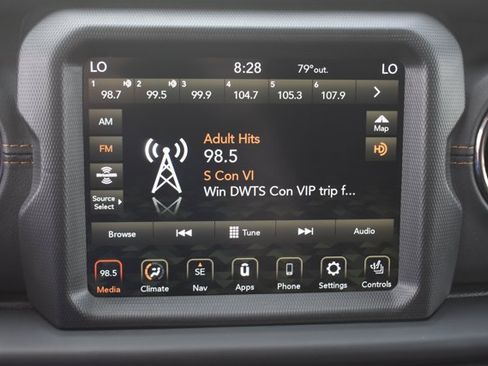 Used 2021 Jeep Wrangler Unlimited Sahara AWD/4WD image 23