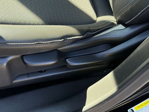 Used 2025 Buick Encore GX Preferred image 23