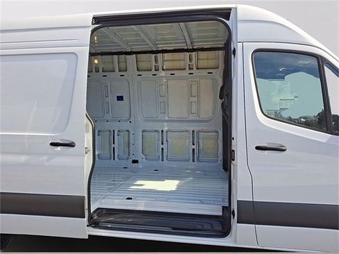New 2025 Mercedes-Benz Sprinter 3500 image 7