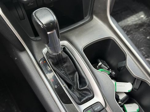 Used 2021 Honda Accord Sport image 15