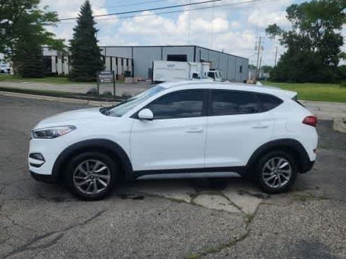 Used 2018 Hyundai Tucson SEL FWD image 12