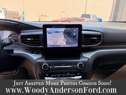 Used 2020 Ford Explorer XLT w/ Equipment Group 202A RWD image 14