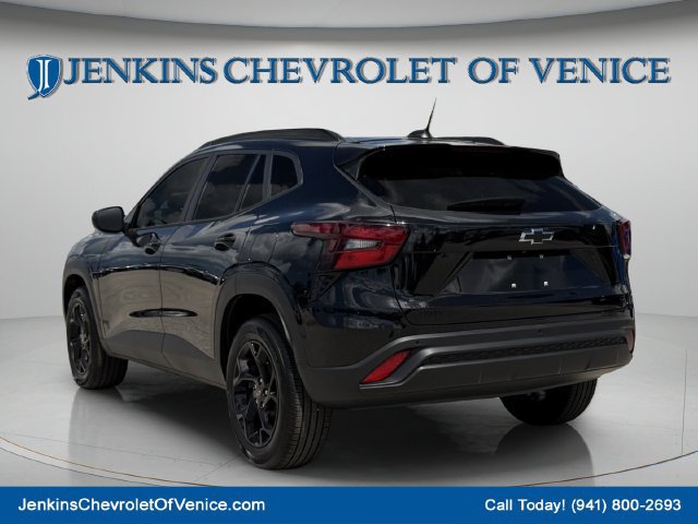 New 2026 Chevrolet Trax LT w/ Sunroof Package FWD image 6