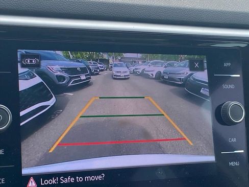 Used 2022 Volkswagen Atlas SE w/ Black Wheel Package image 13