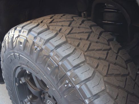 Used 2018 GMC Sierra 1500 Denali w/ Denali Ultimate Package image 40