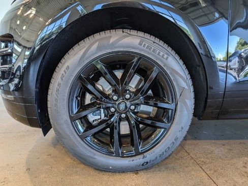 Used 2025 Land Rover Range Rover Evoque Dynamic SE image 7