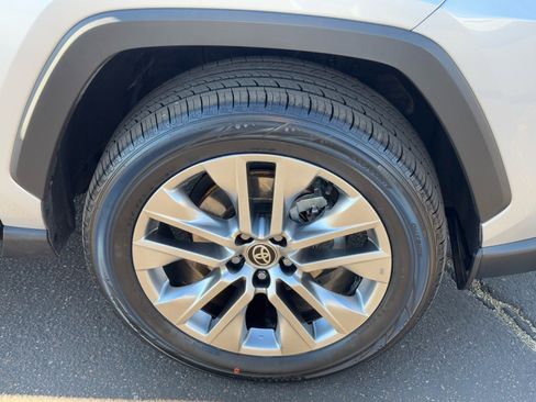 Certified 2025 Toyota RAV4 XLE Premium image 10