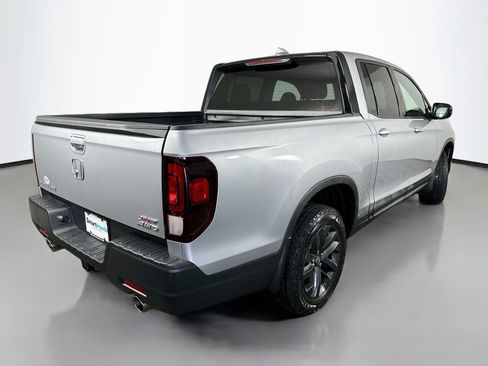 Used 2023 Honda Ridgeline Sport image 7