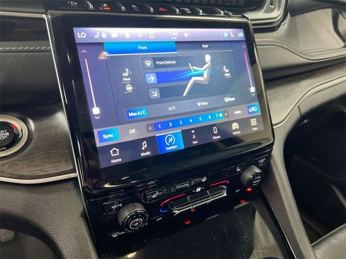 Used 2022 Jeep Grand Cherokee L Limited w/ Trailer Tow Group (B) image 16