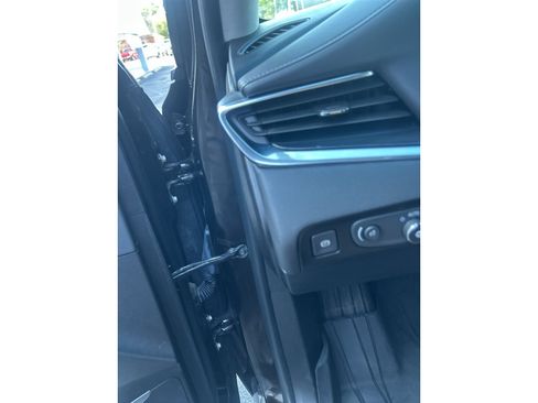 Used 2018 Buick Enclave Essence w/ Trailering Package AWD/4WD image 19