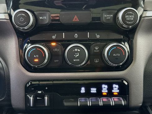 Used 2019 RAM 1500 Big Horn image 19