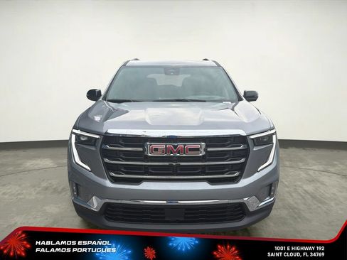 Certified 2026 GMC Acadia Elevation w/ Elevation Premium Package FWD image 9
