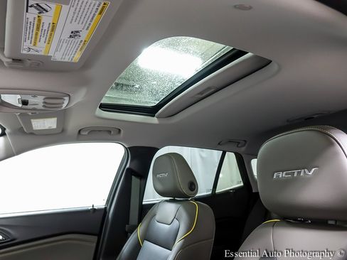 New 2026 Chevrolet Trax ACTIV w/ Sunroof Package image 11