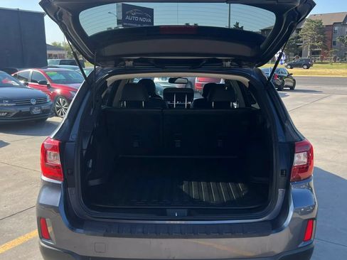 Used 2015 Subaru Outback 2.5i Limited AWD/4WD image 9