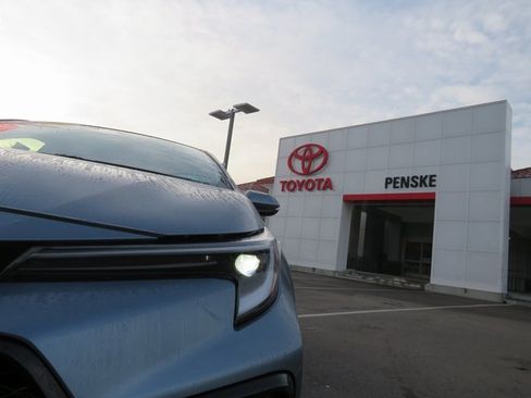 Certified 2025 Toyota Corolla SE image 4