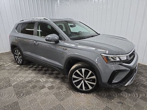 Used 2022 Volkswagen Taos SE AWD/4WD image 7